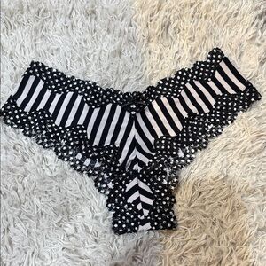 NWT VTG 2011 Victoria’s Secret Small Black White Polka Dot Stripe Lace Cheeky